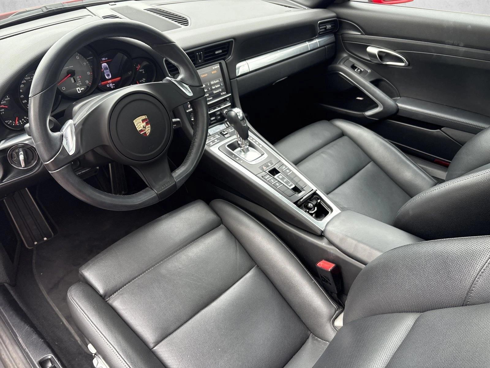 Thumbnail: 2014 Porsche 911 - 3