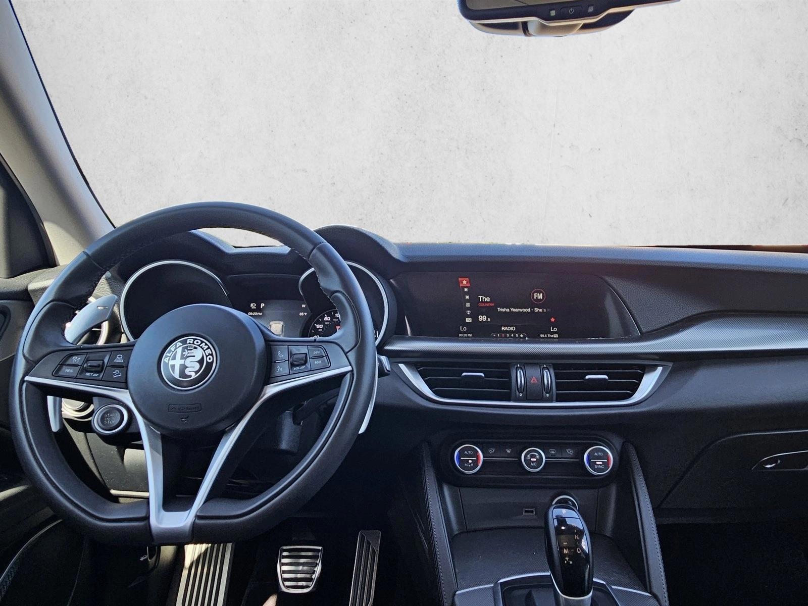 Thumbnail: 2019 Alfa Romeo Stelvio - 3