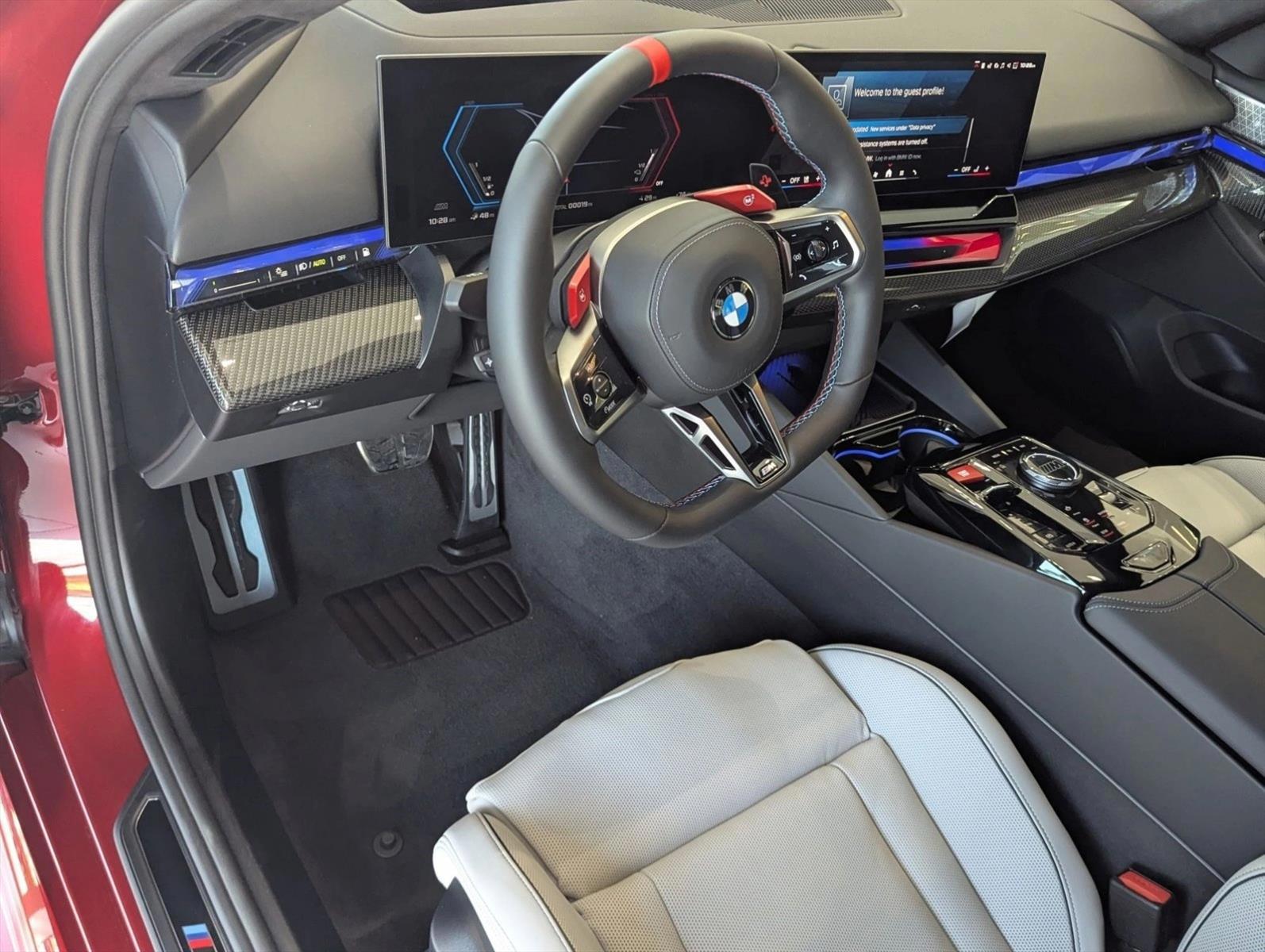 Thumbnail: 2026 BMW M5 - 2