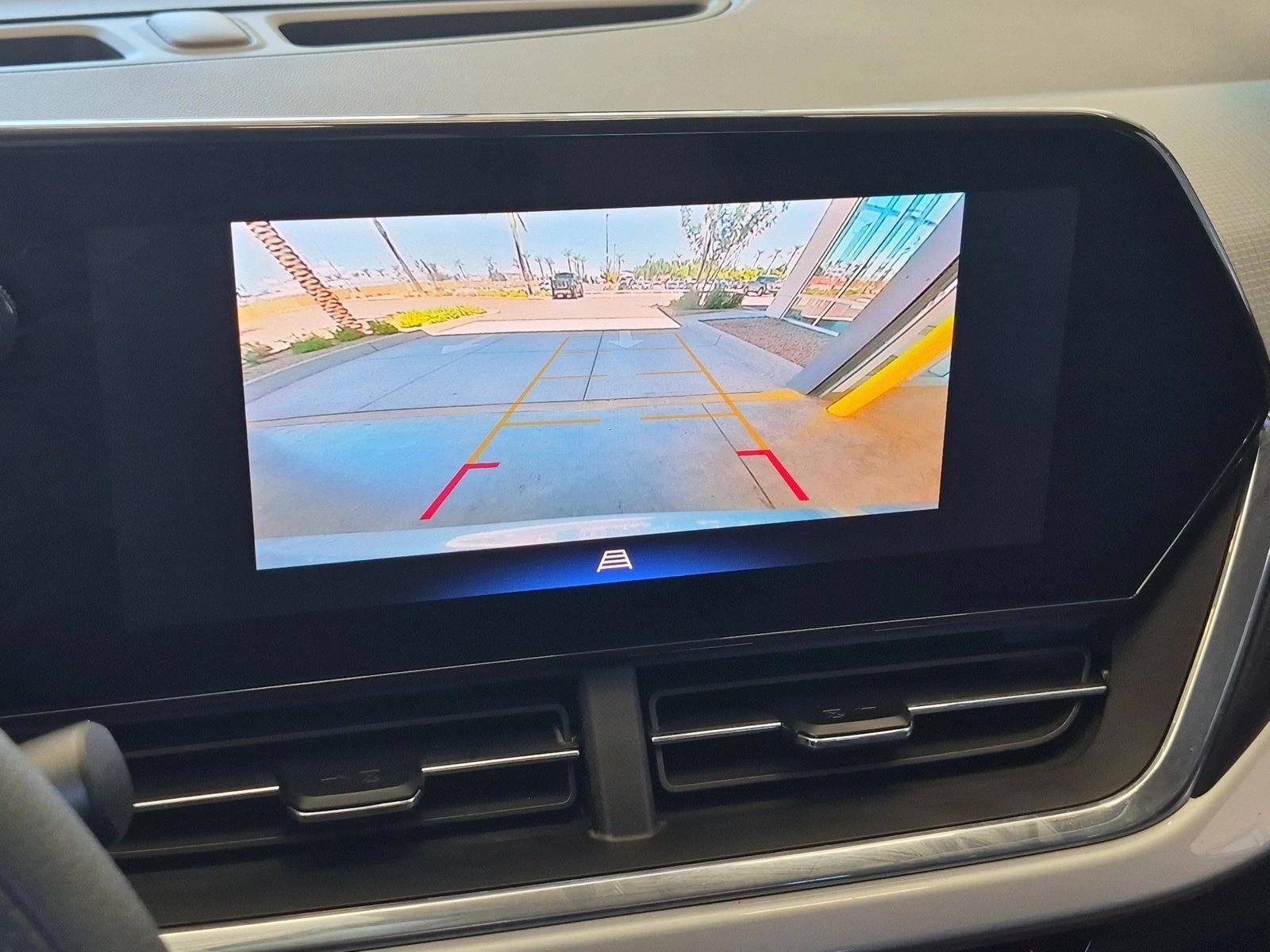 2025 Chevrolet Trax LT - Photo 18