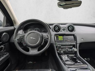 2019 Jaguar XJ
