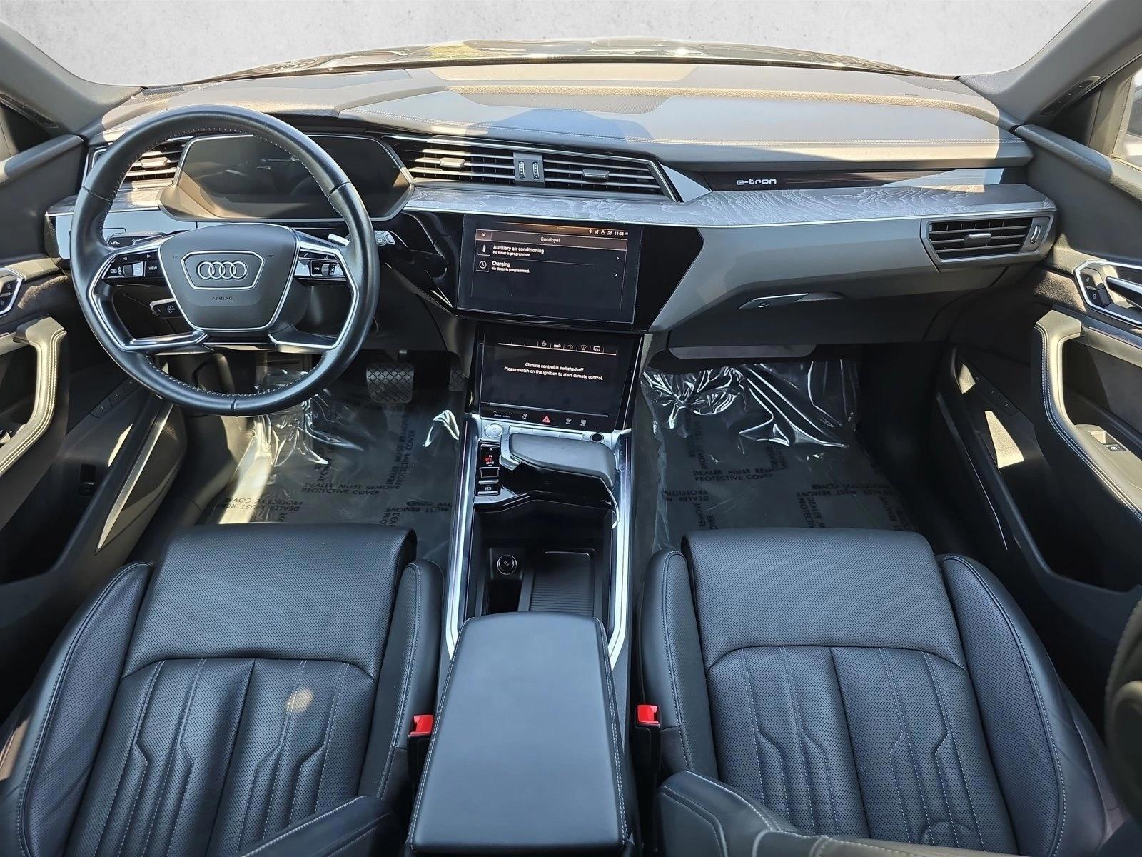 Thumbnail: 2019 Audi e-tron - 3