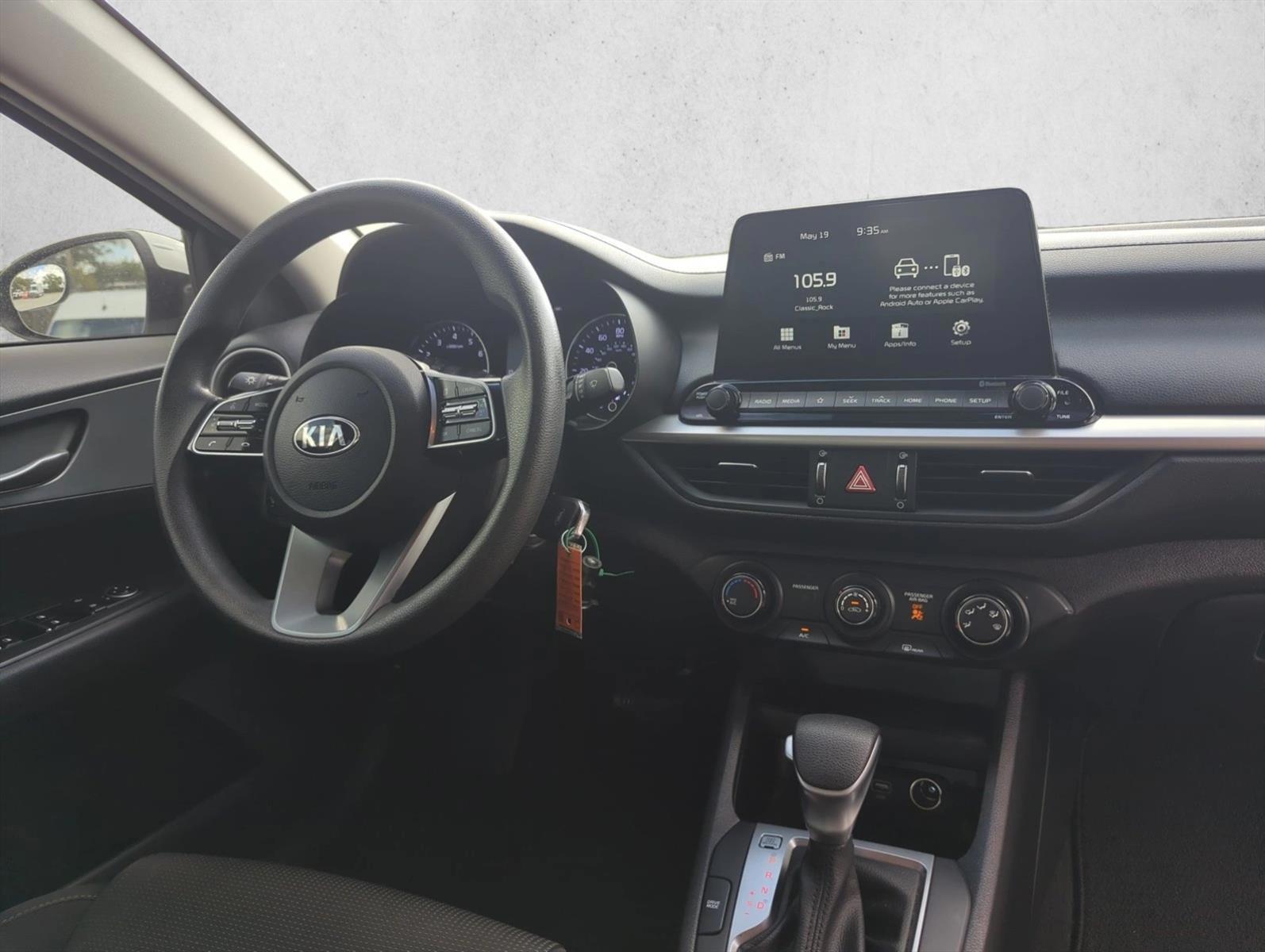 Thumbnail: 2021 Kia Forte - 3