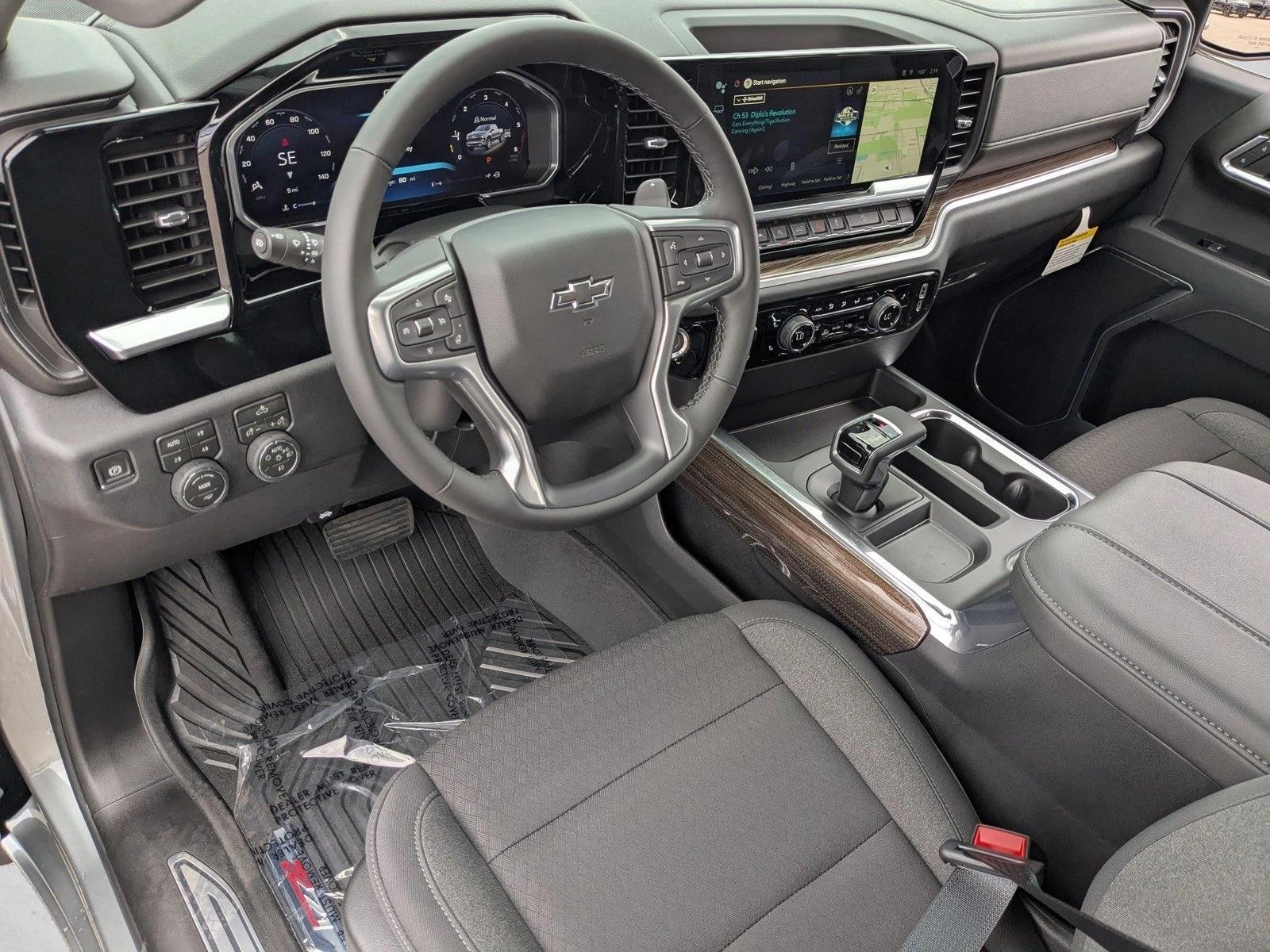 Thumbnail: 2026 Chevrolet Silverado 1500 - 3