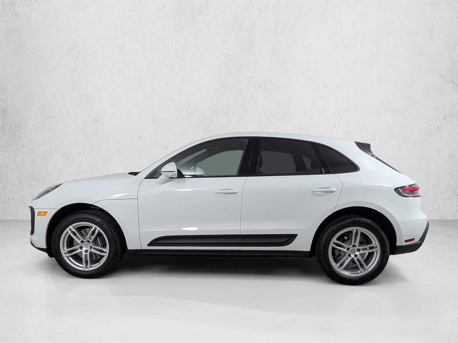 Thumbnail: 2026 Porsche Macan - 2