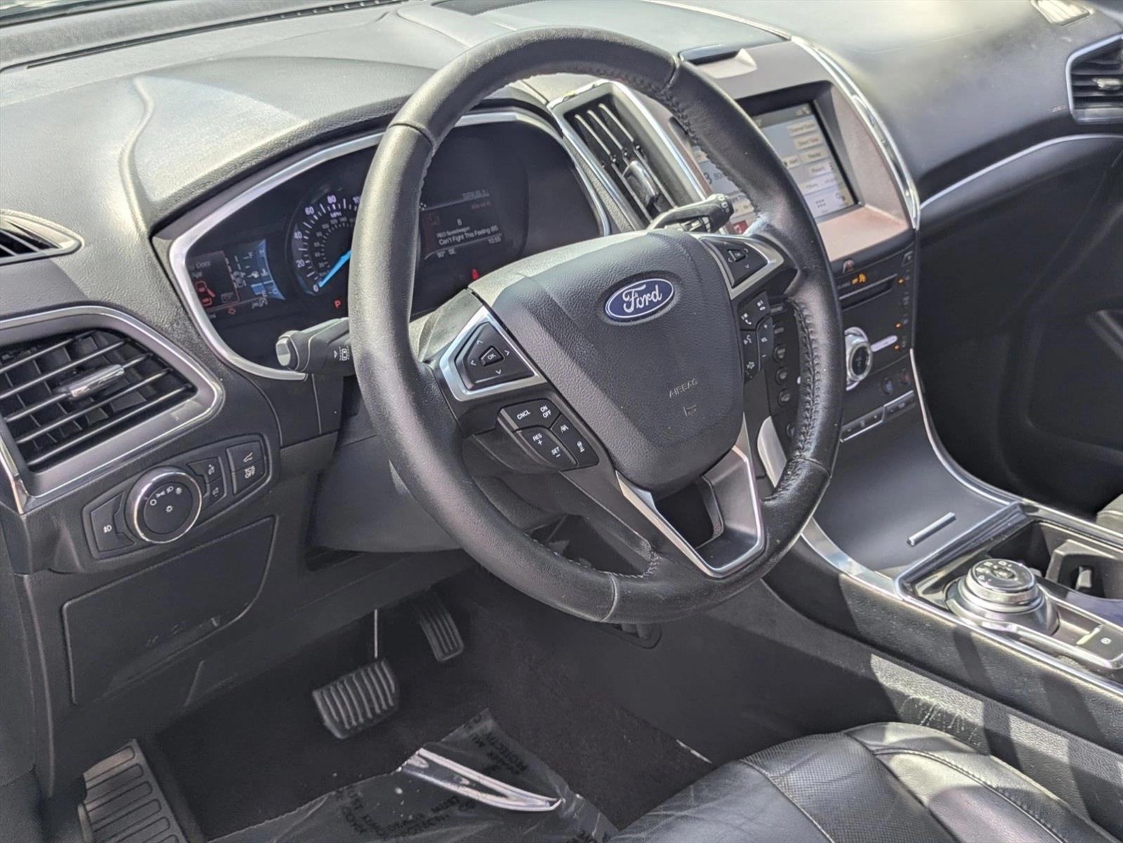 Thumbnail: 2019 Ford Edge - 3