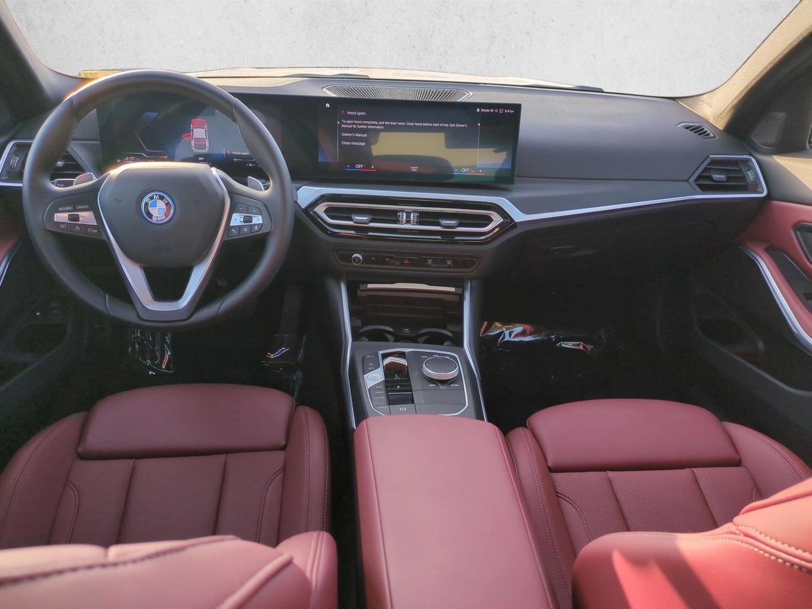 Thumbnail: 2023 BMW 3 Series - 4