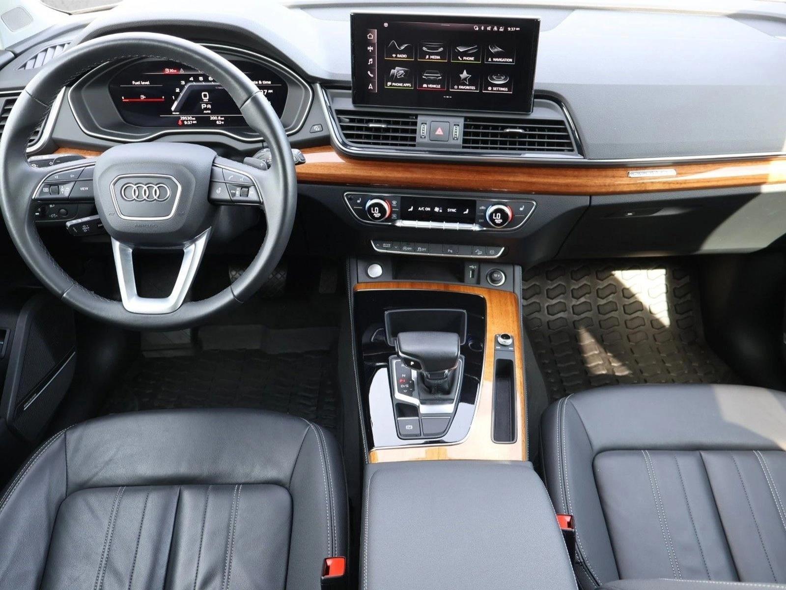 Thumbnail: 2023 Audi Q5 - 4