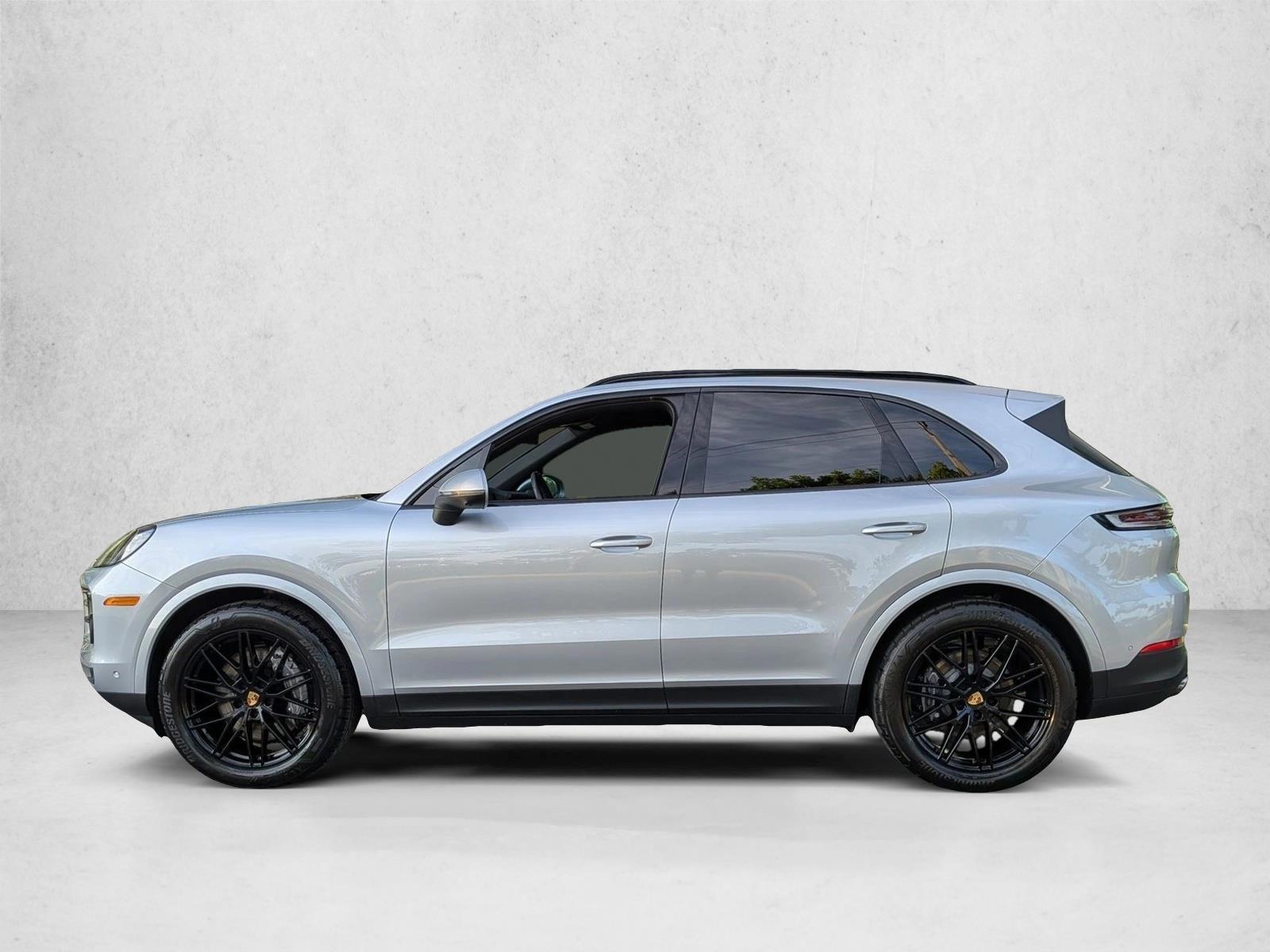 Thumbnail: 2024 Porsche Cayenne - 2