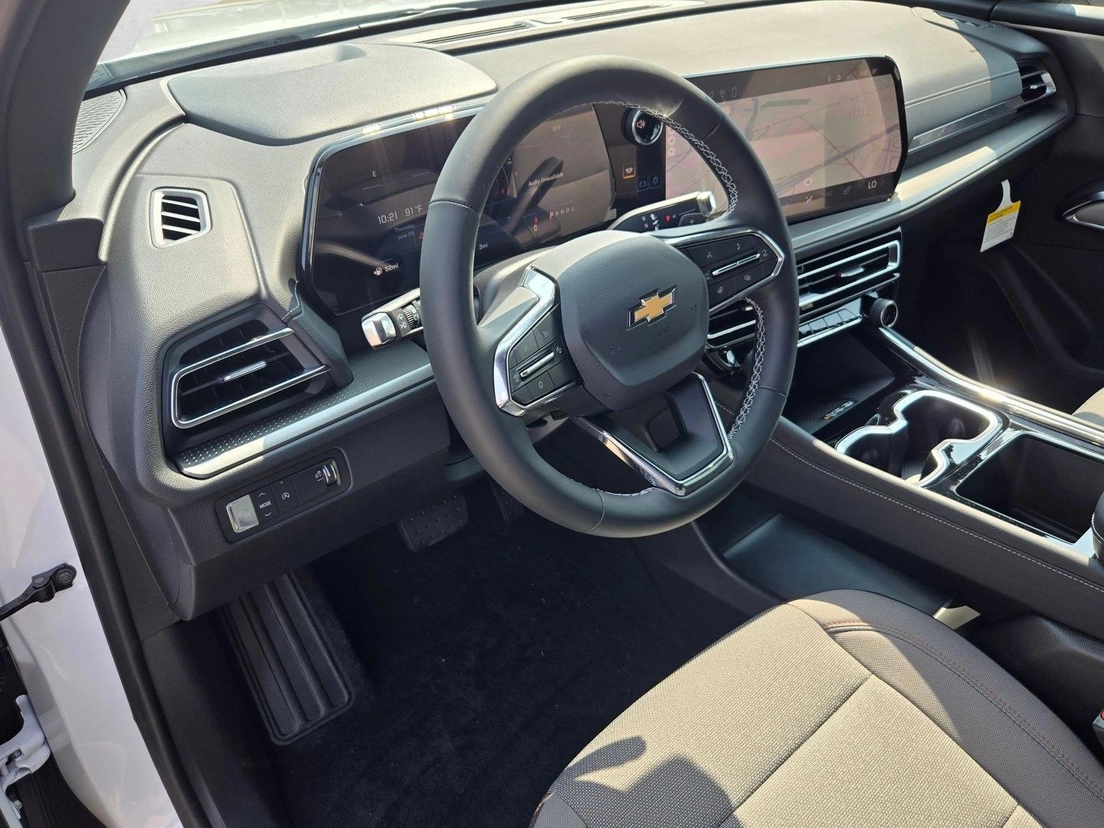 Thumbnail: 2026 Chevrolet Traverse - 3