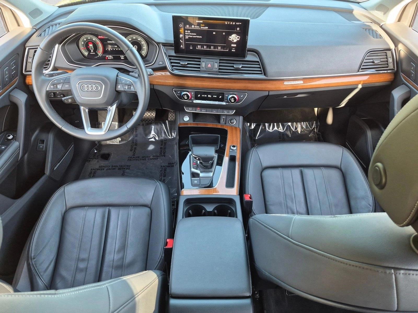 Thumbnail: 2023 Audi Q5 - 4