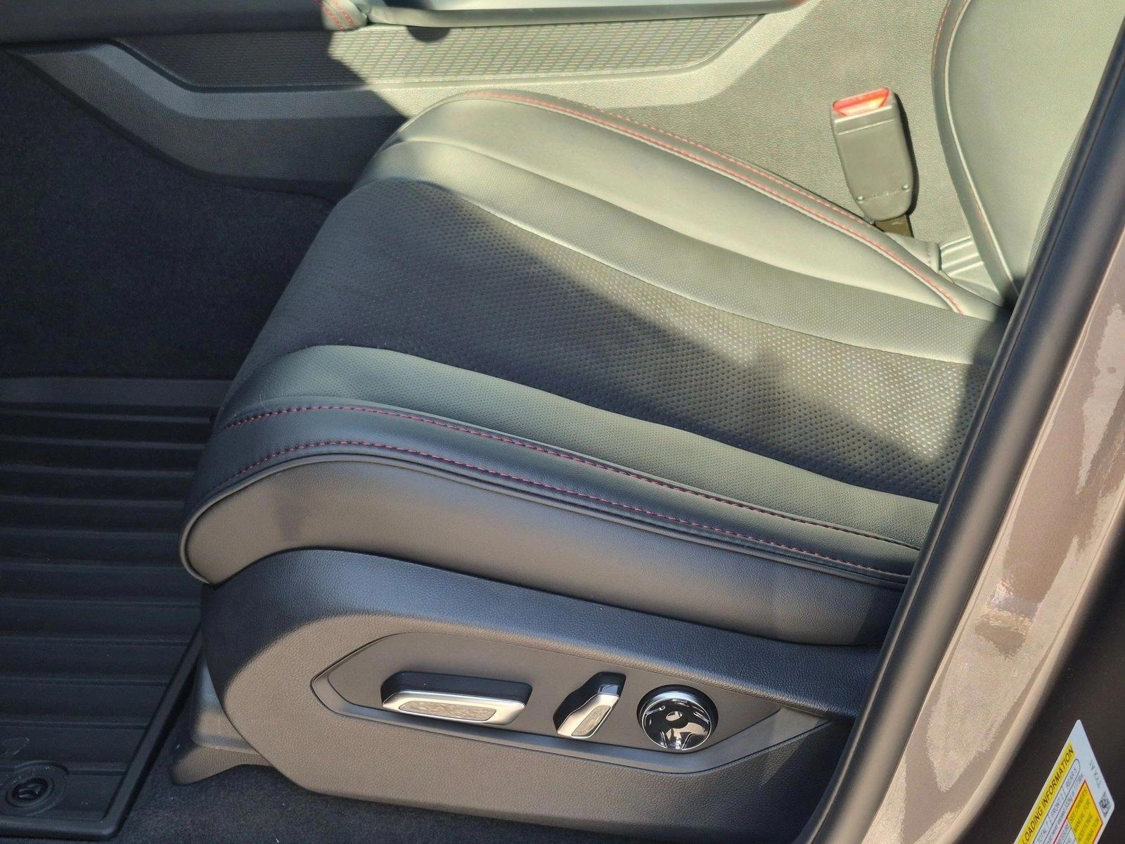 Thumbnail: 2026 Acura MDX - 4