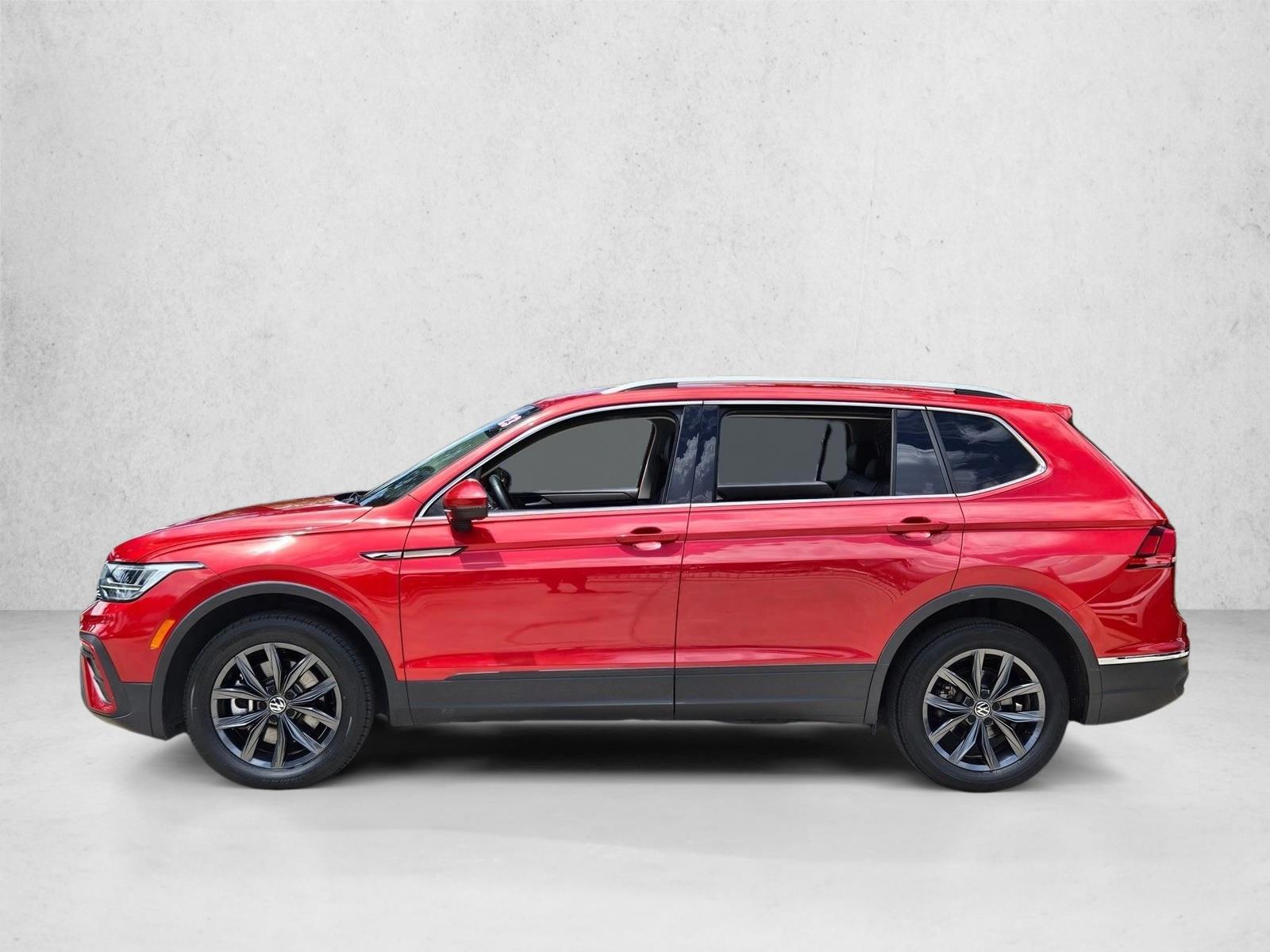 Thumbnail: 2023 Volkswagen Tiguan - 2