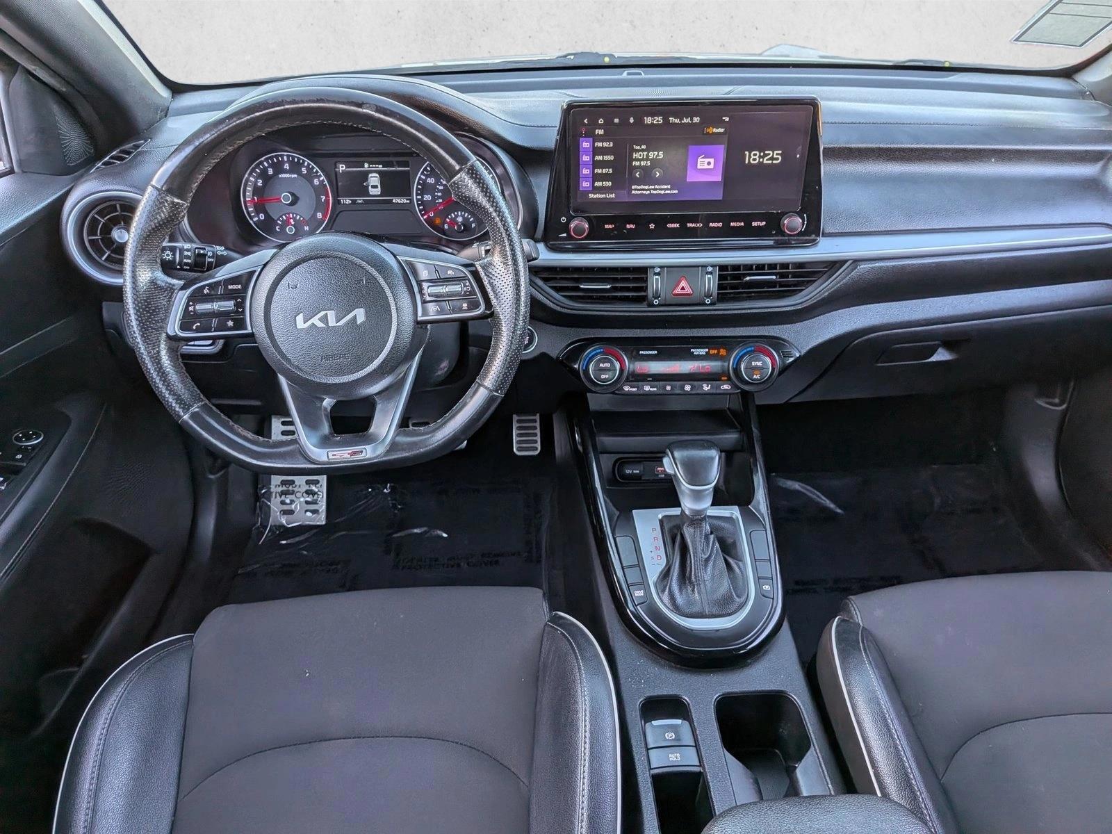 Thumbnail: 2023 Kia Forte - 3