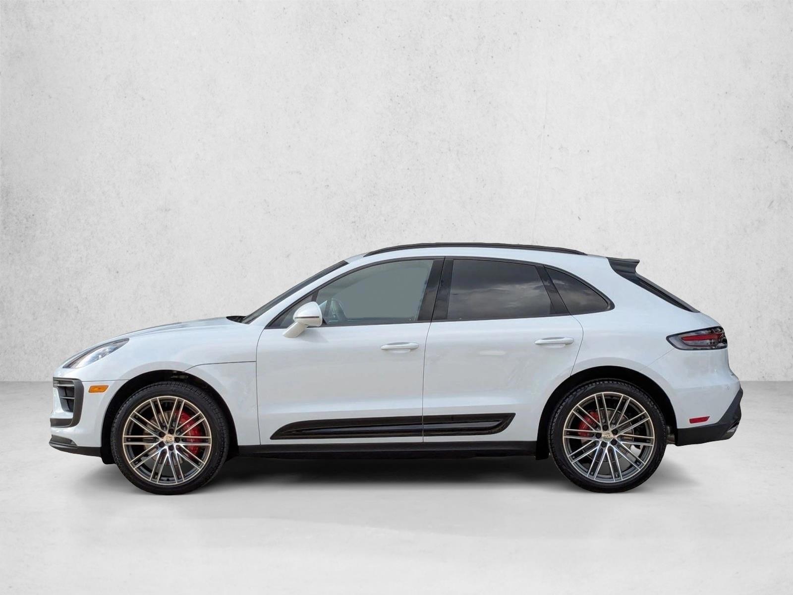 Thumbnail: 2026 Porsche Macan - 2