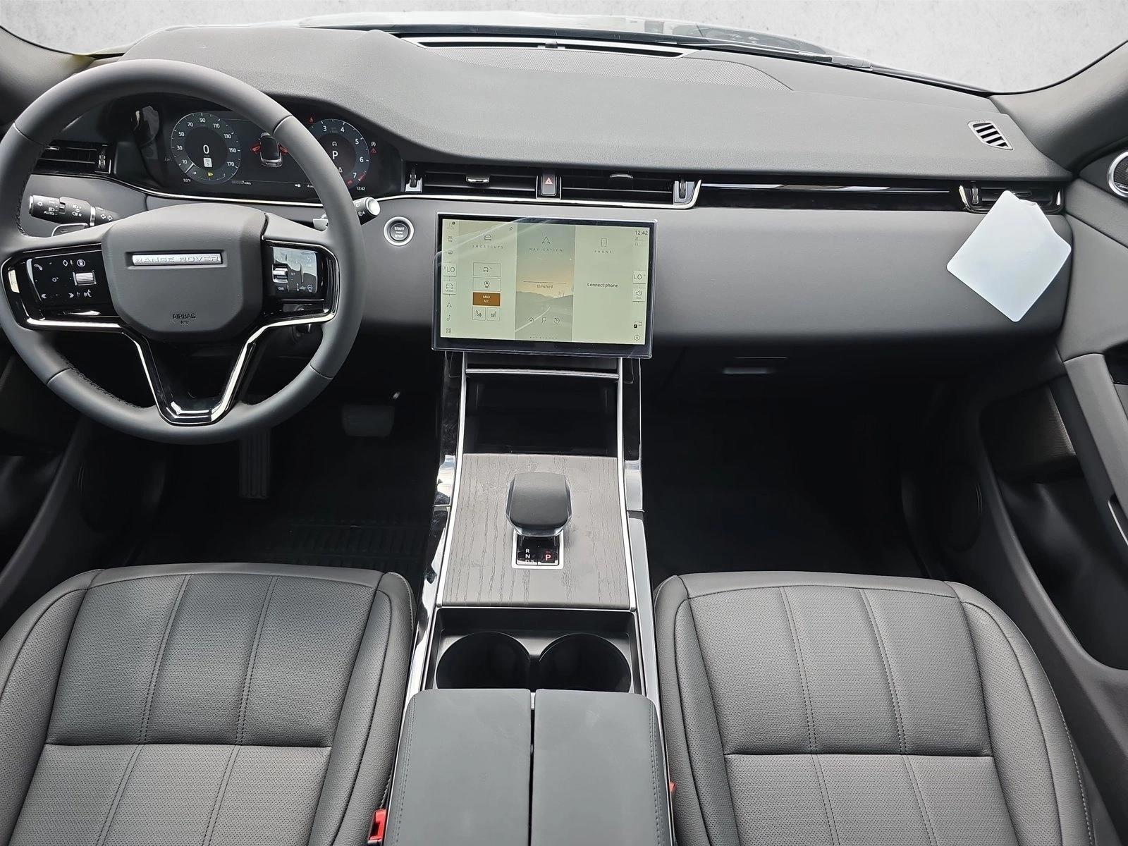 Thumbnail: 2026 Land Rover Range Rover Evoque - 3