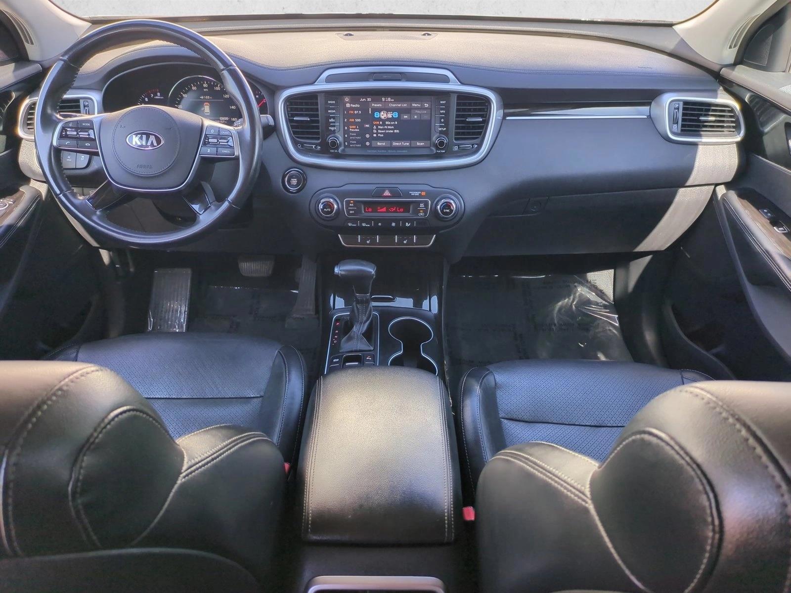 Thumbnail: 2019 Kia Sorento - 4