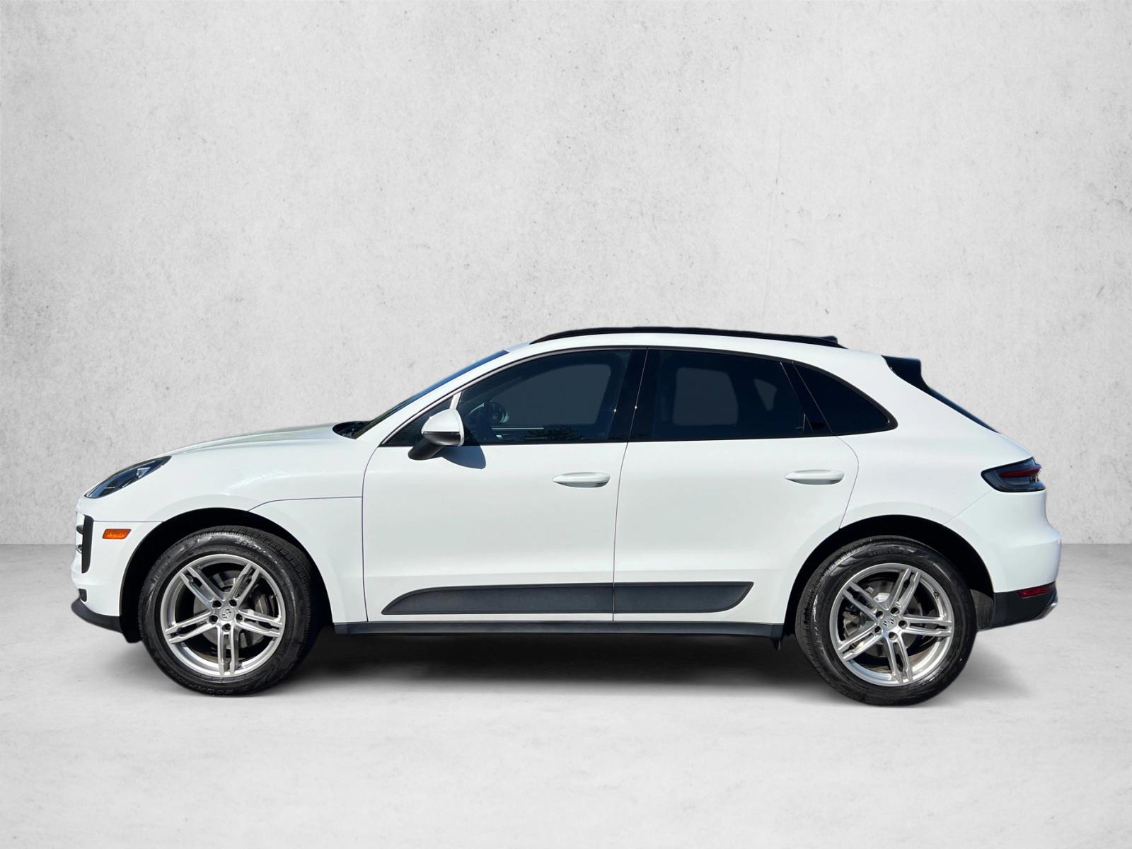 Thumbnail: 2020 Porsche Macan - 2