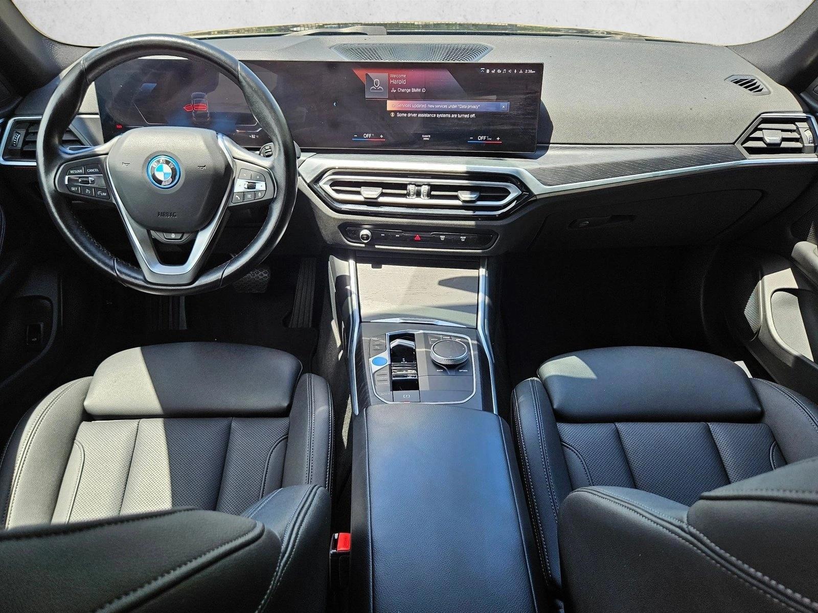 Thumbnail: 2023 BMW i4 - 4