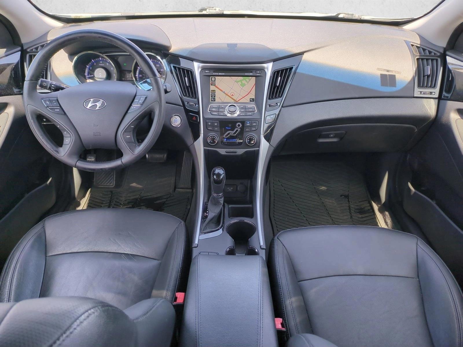 Thumbnail: 2011 Hyundai Sonata - 3