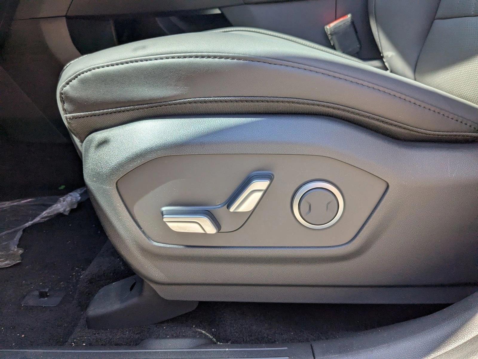 Thumbnail: 2026 Hyundai Santa Fe - 4