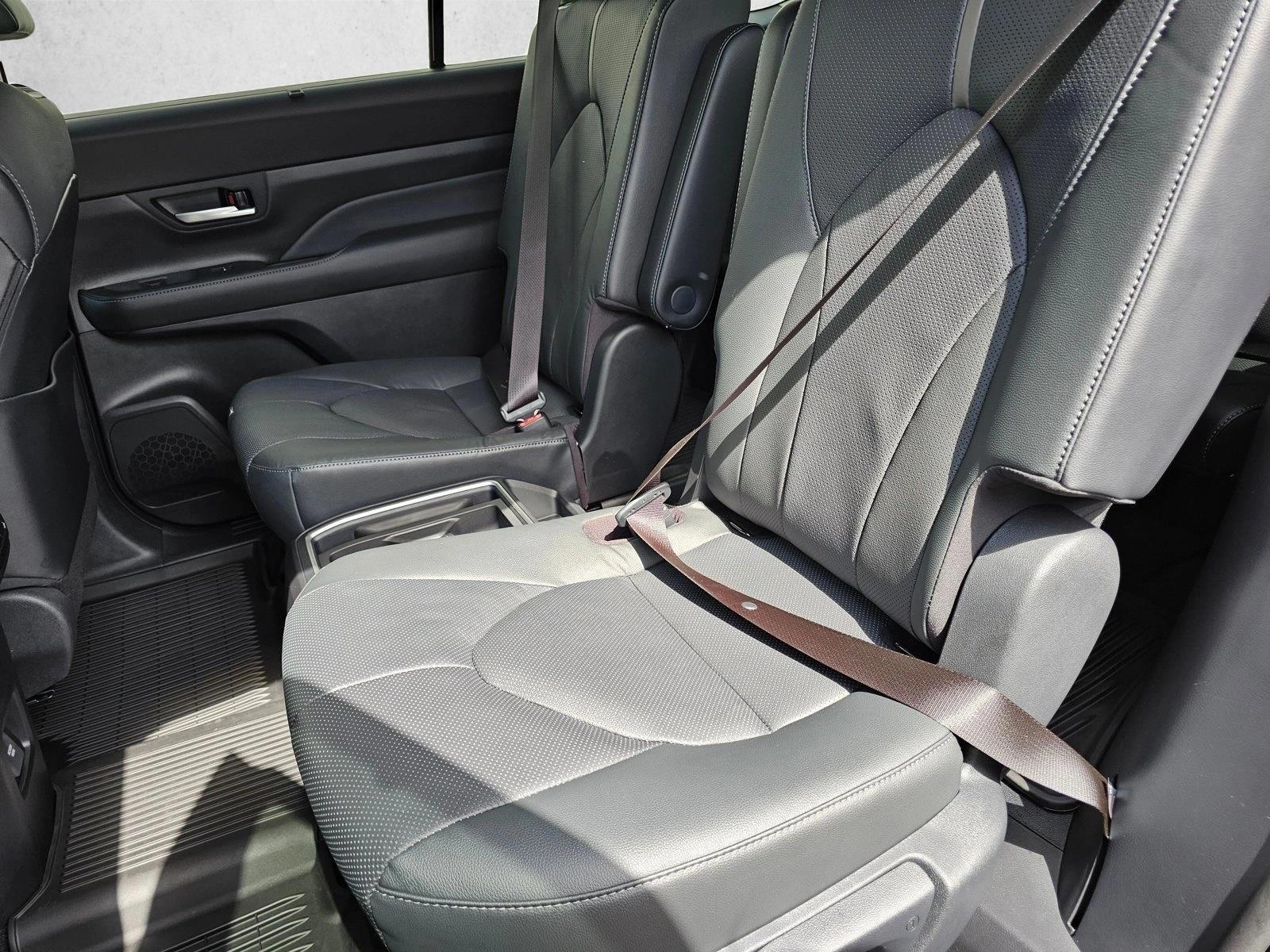 Thumbnail: 2026 Toyota Grand Highlander - 5
