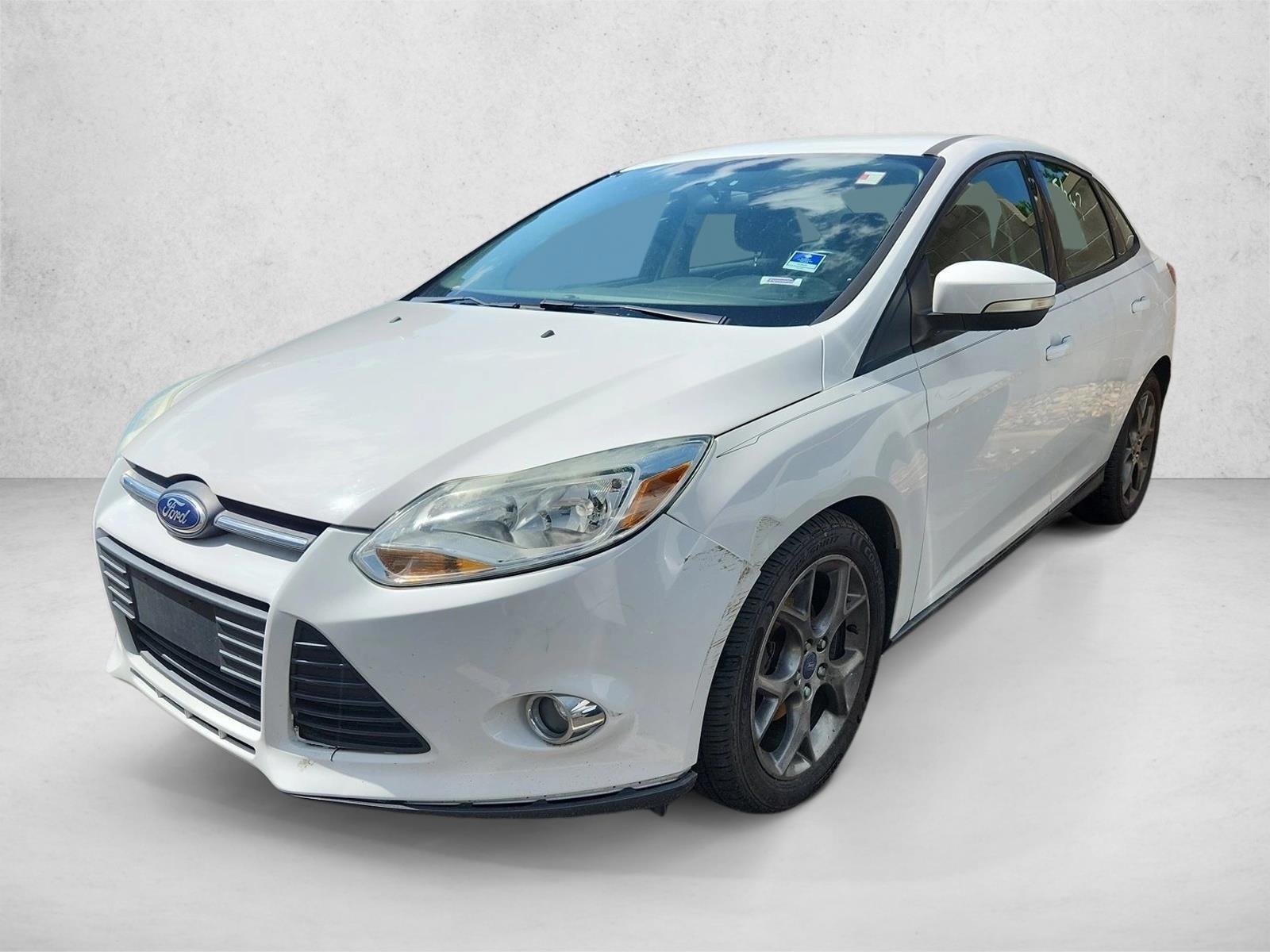 2013 Ford Focus Sedan SE's photo