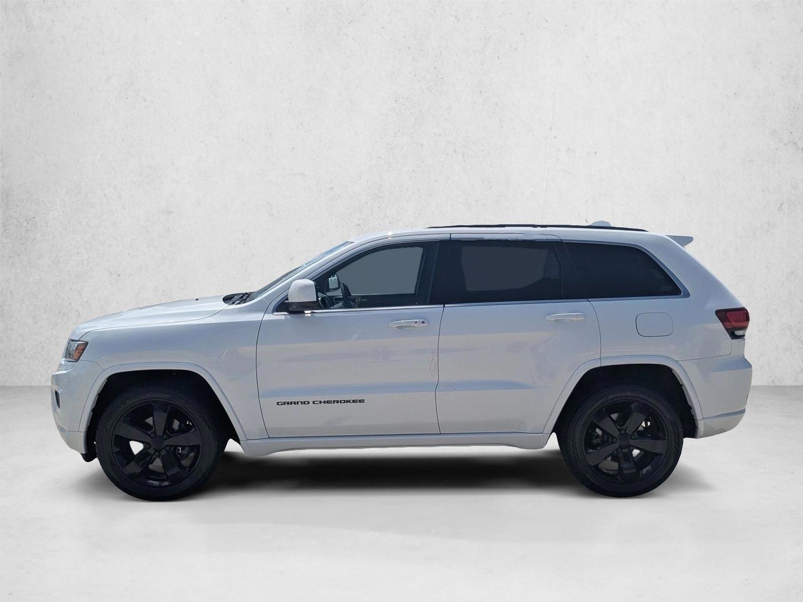 Thumbnail: 2015 Jeep Grand Cherokee - 2
