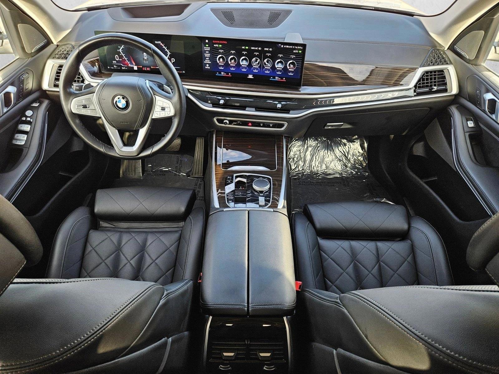 Thumbnail: 2023 BMW X7 - 4