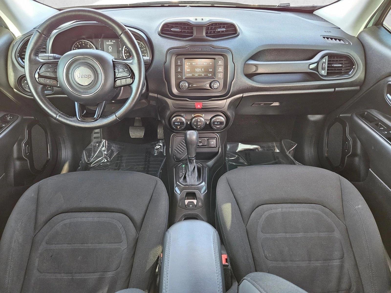 Thumbnail: 2017 Jeep Renegade - 4