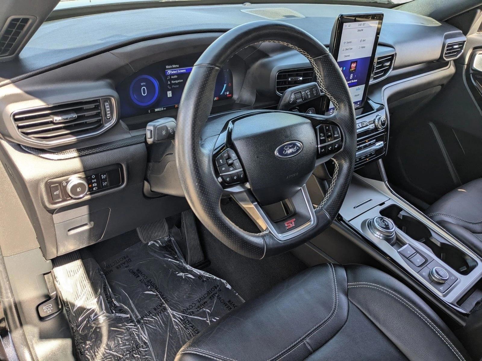 Thumbnail: 2023 Ford Explorer - 3