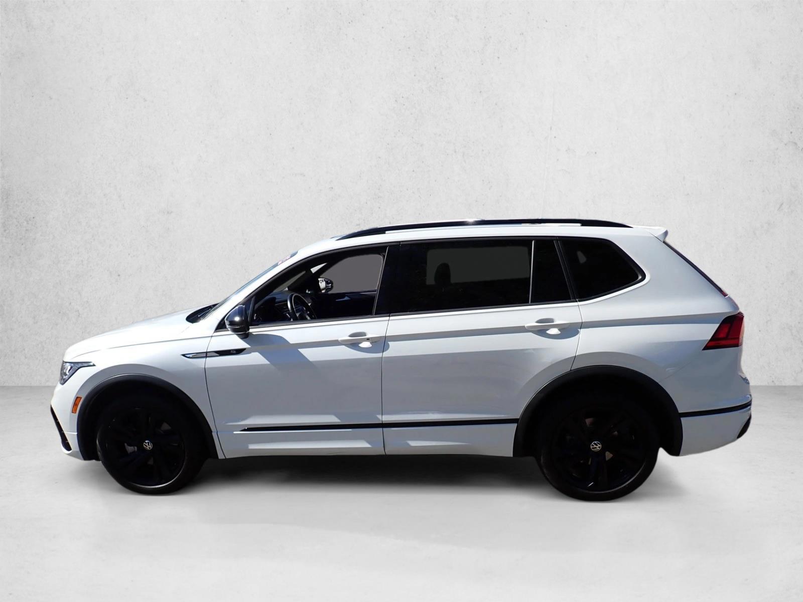 Thumbnail: 2023 Volkswagen Tiguan - 2