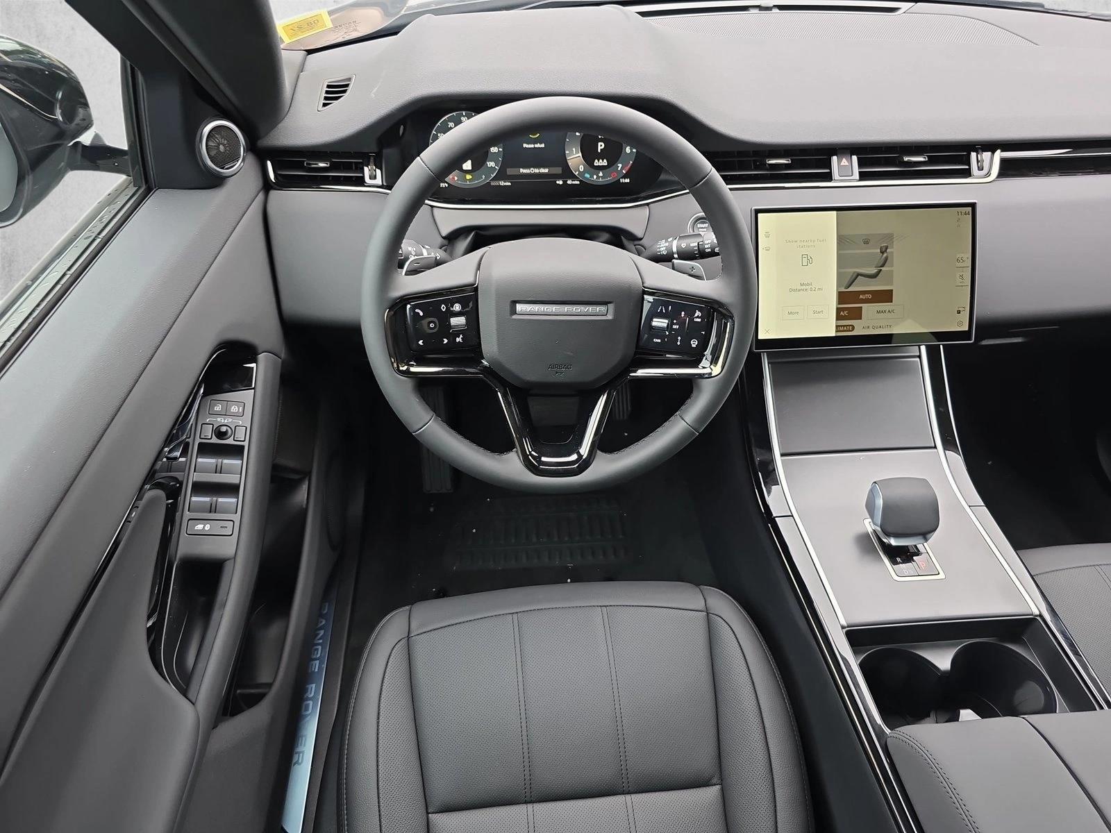 Thumbnail: 2026 Land Rover Range Rover Evoque - 4