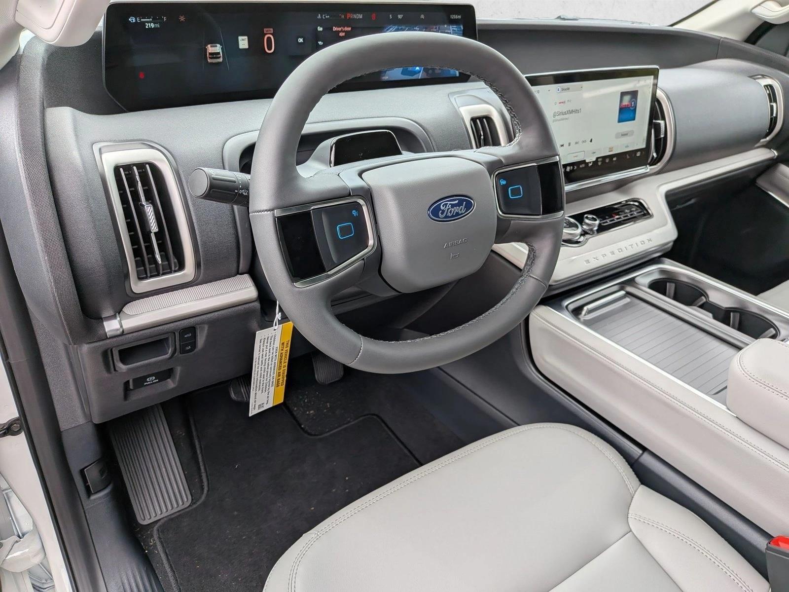 Thumbnail: 2026 Ford Expedition - 3