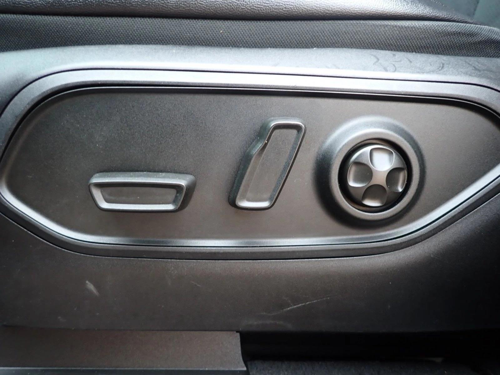 Thumbnail: 2024 Jeep Grand Cherokee - 4