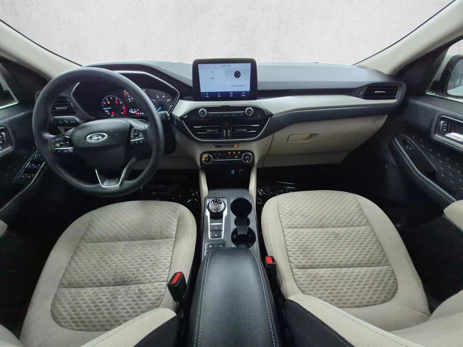 Thumbnail: 2020 Ford Escape - 3