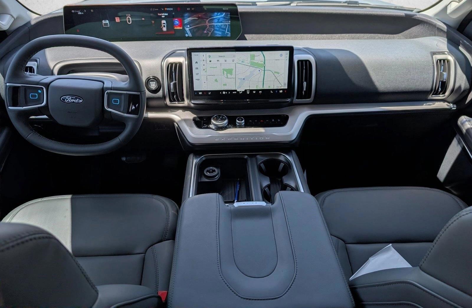 Thumbnail: 2026 Ford Expedition - 3