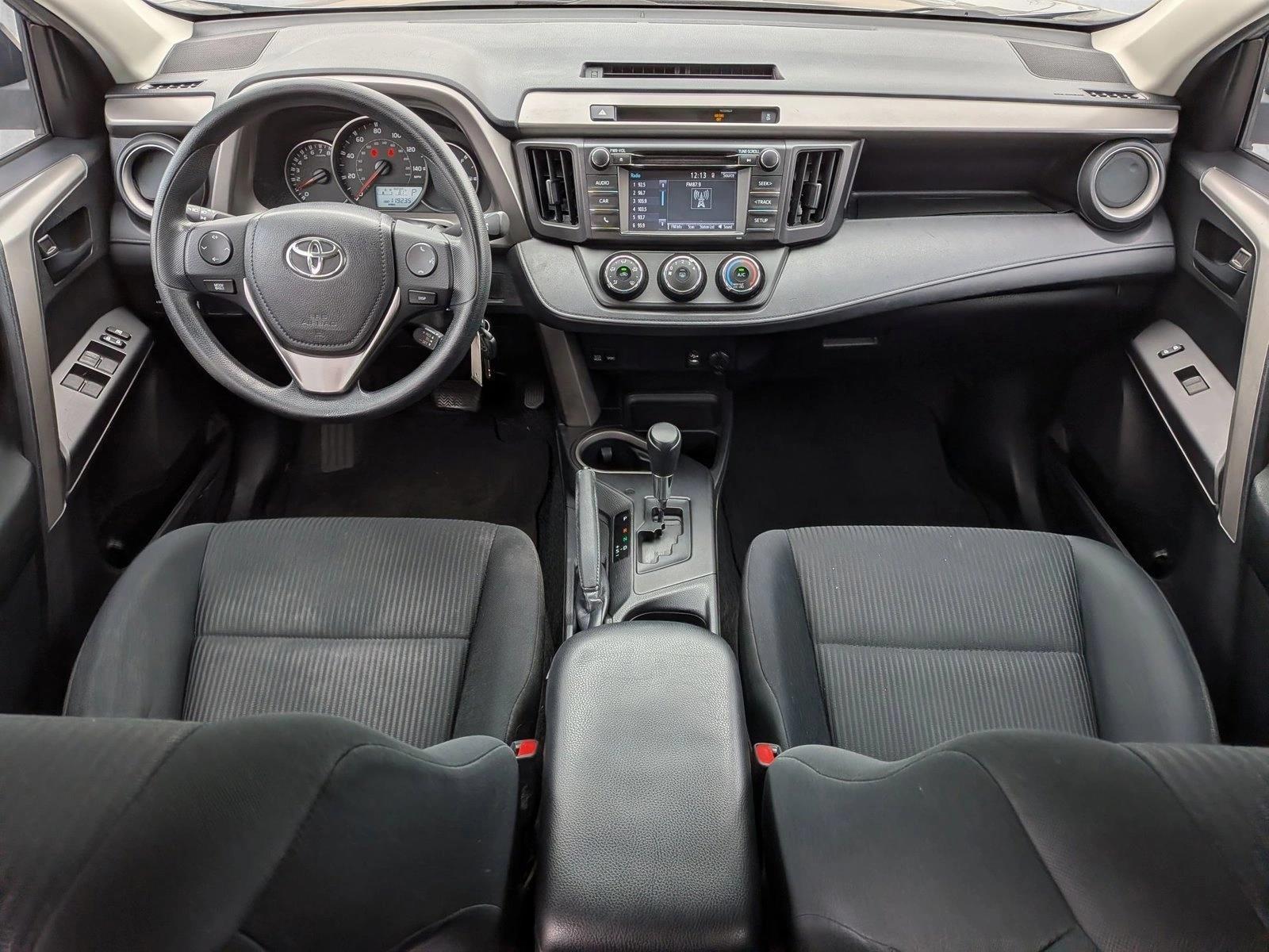 Thumbnail: 2016 Toyota RAV4 - 3