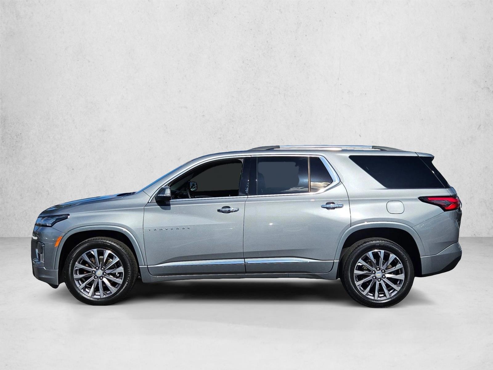 Thumbnail: 2023 Chevrolet Traverse - 2