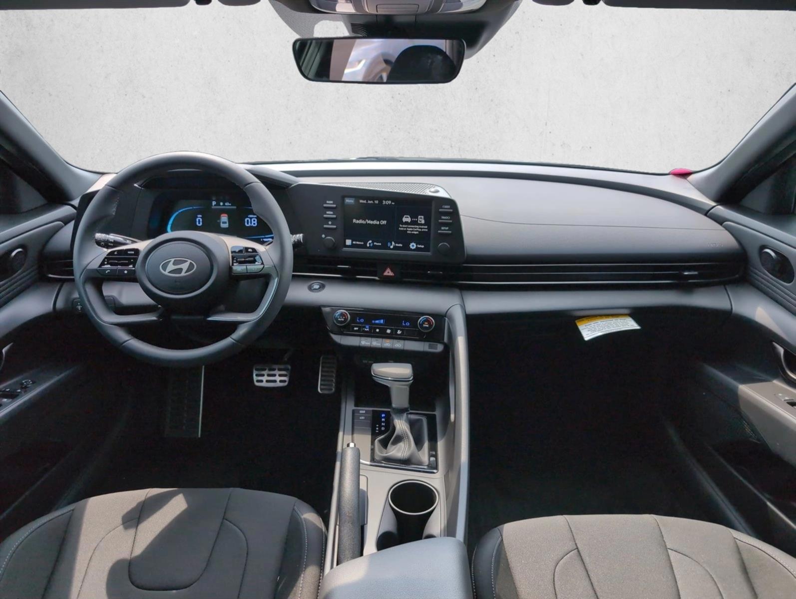 Thumbnail: 2026 Hyundai Elantra - 4