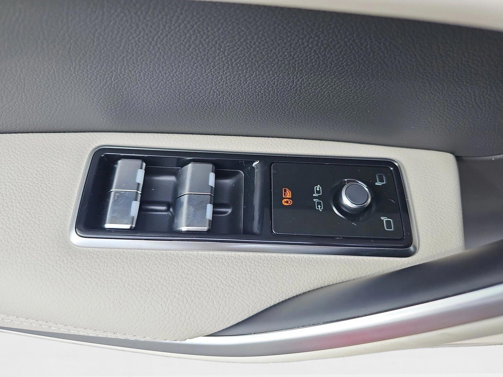 2026 Jaguar F-Pace R-Dynamic S - Photo 25