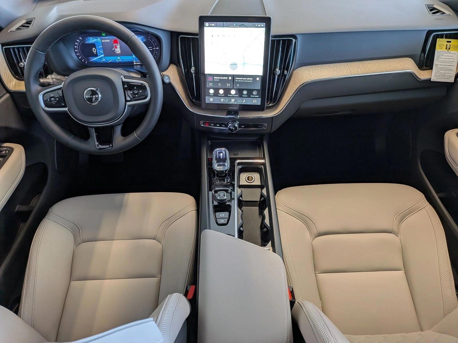 Thumbnail: 2026 Volvo XC60 - 4