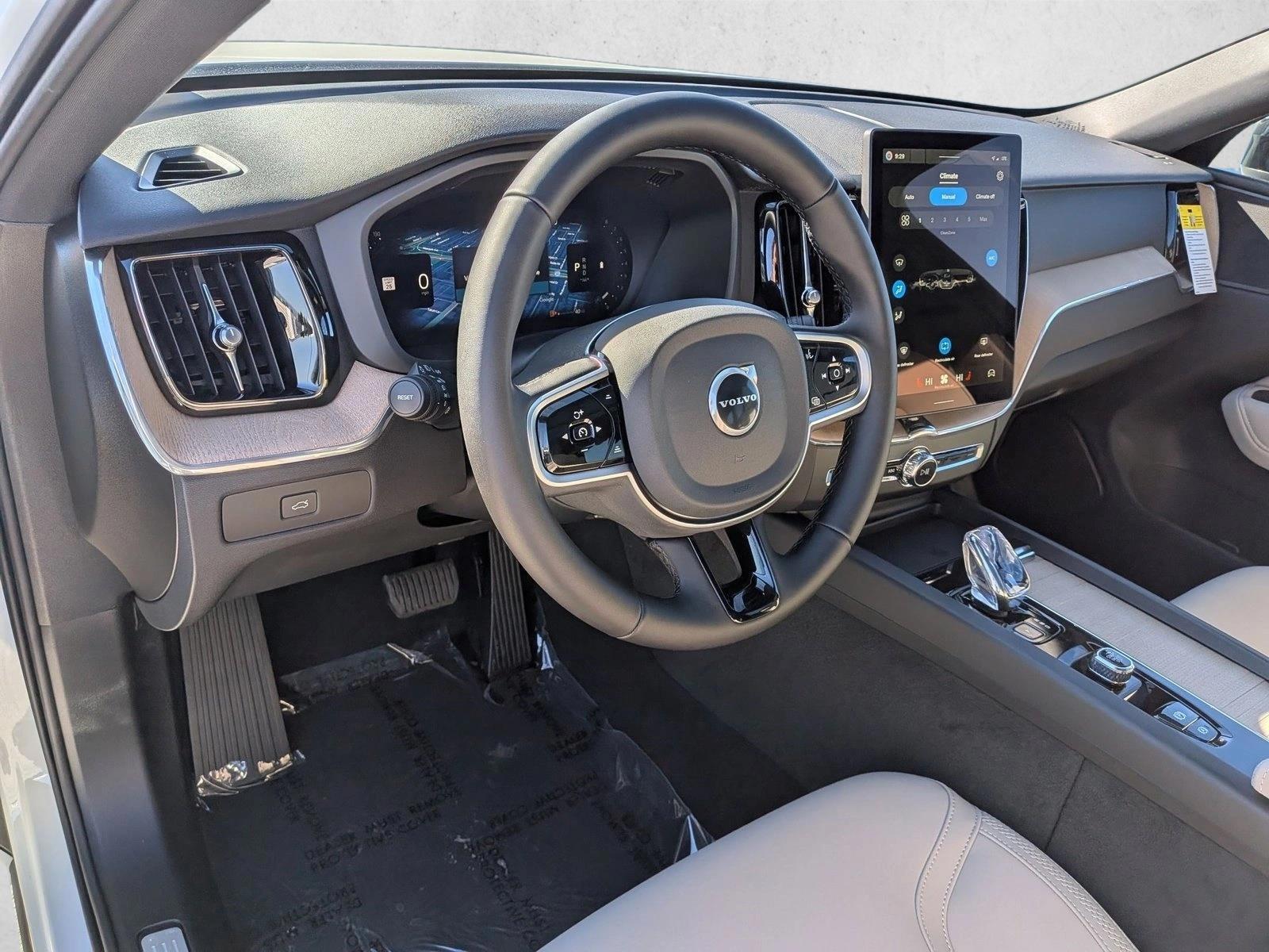 Thumbnail: 2026 Volvo XC60 - 3