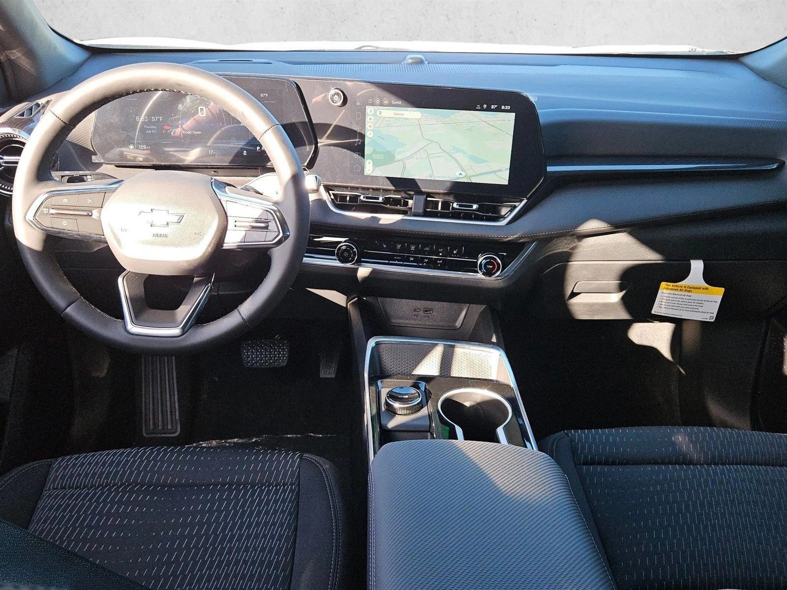 Thumbnail: 2026 Chevrolet Equinox - 3