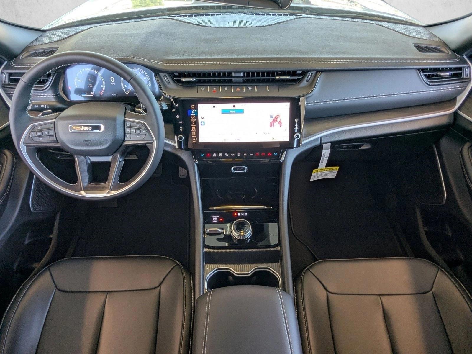 Thumbnail: 2026 Jeep Grand Cherokee - 4