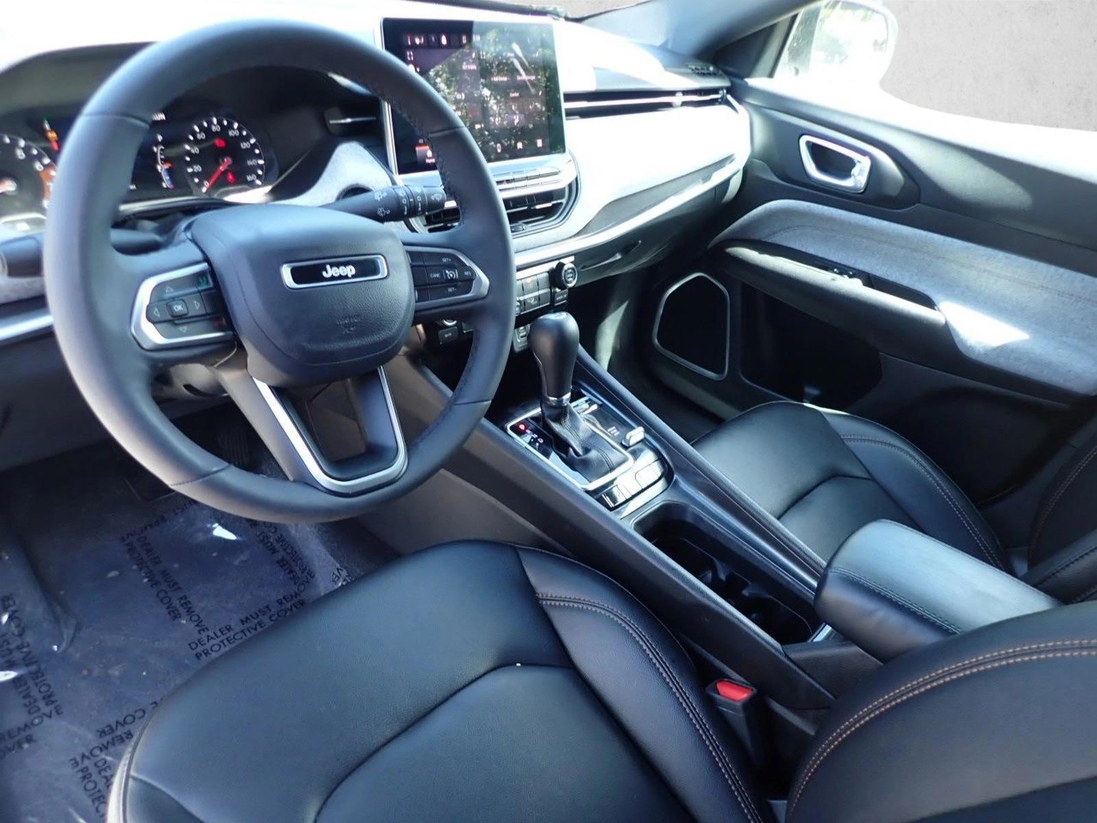 Thumbnail: 2023 Jeep Compass - 3