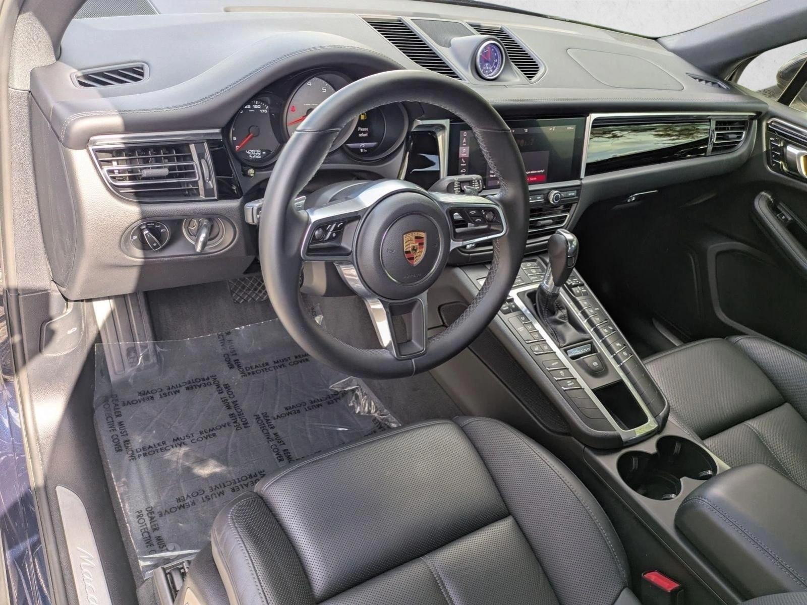Thumbnail: 2019 Porsche Macan - 3