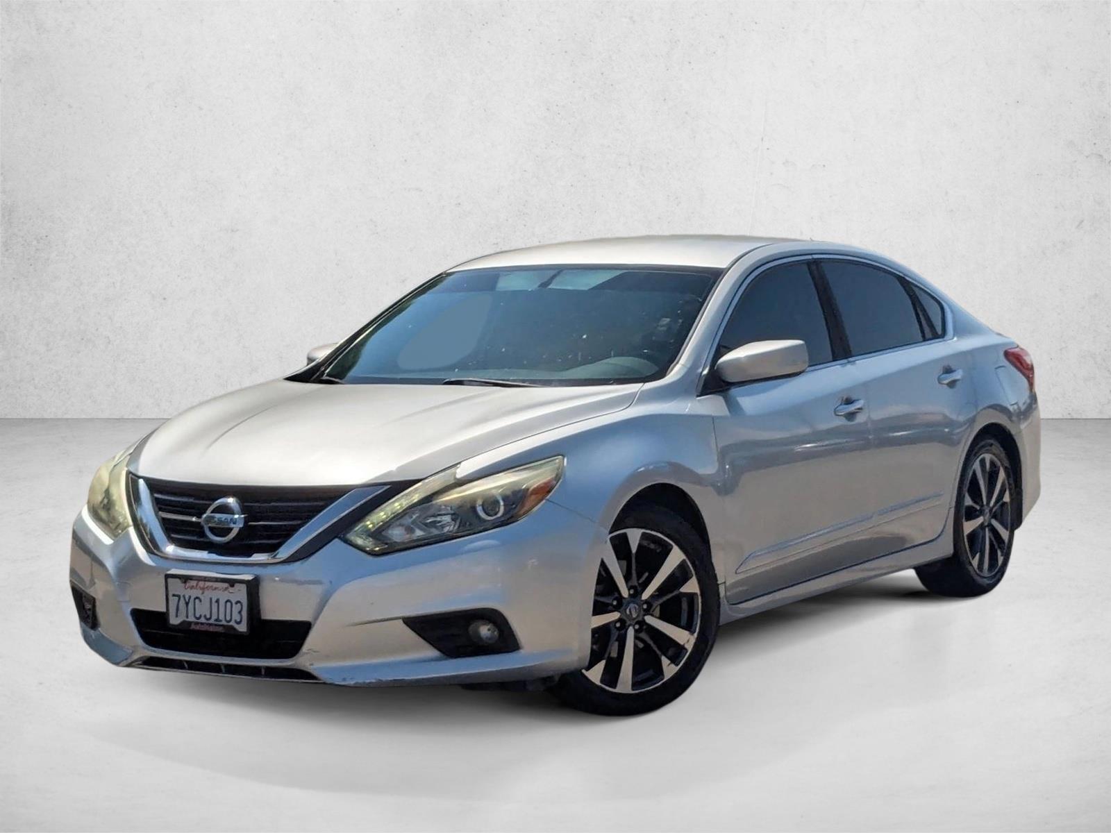 Thumbnail: 2016 Nissan Altima - 1