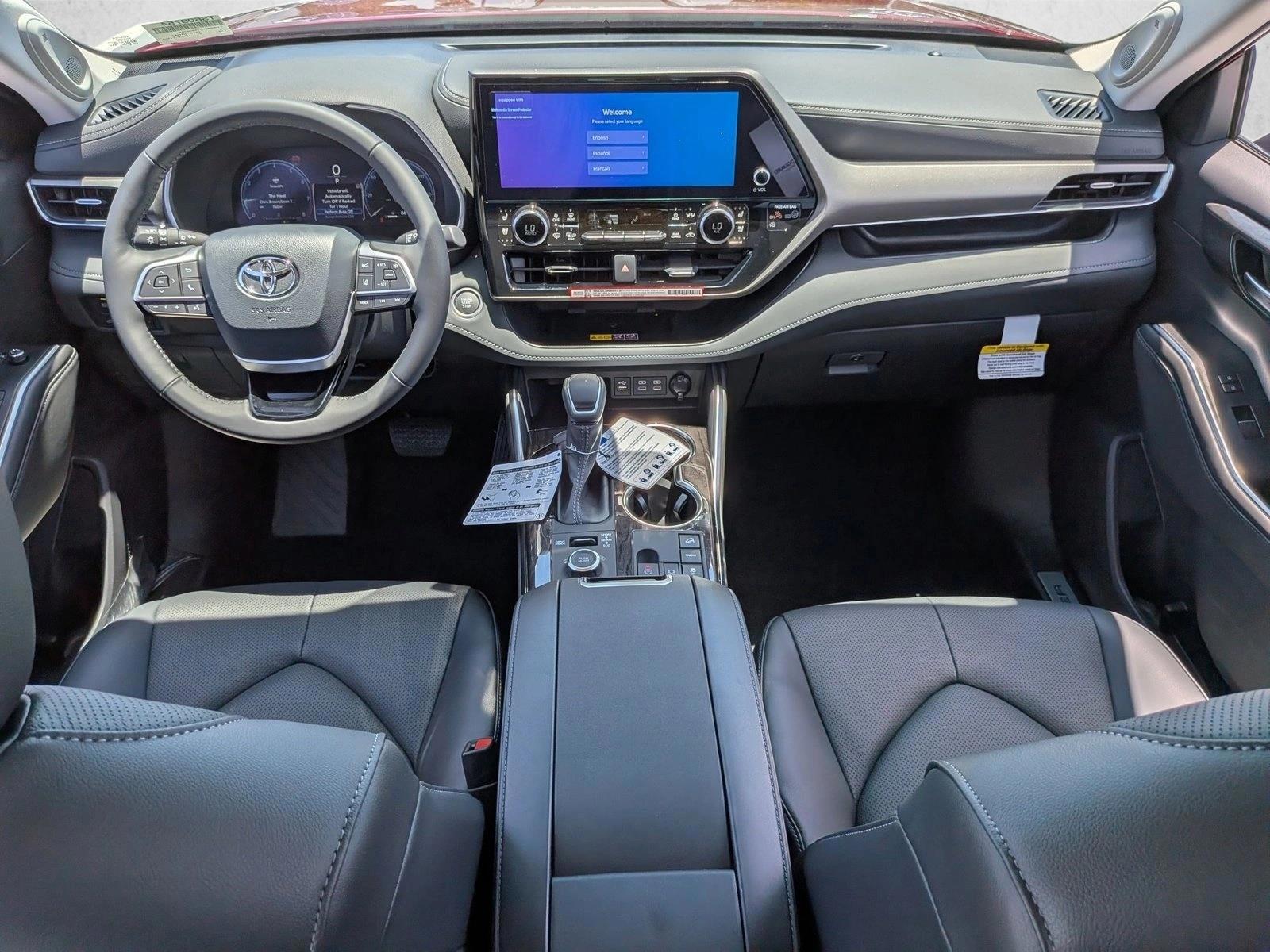 Thumbnail: 2026 Toyota Highlander - 3