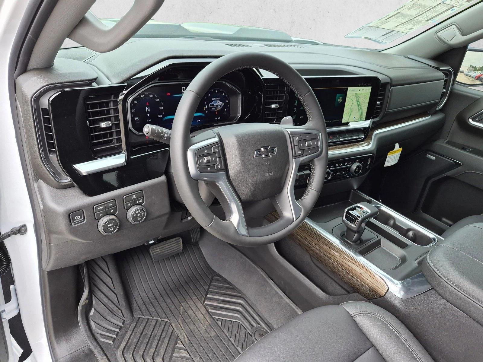 Thumbnail: 2026 Chevrolet Silverado 1500 - 3